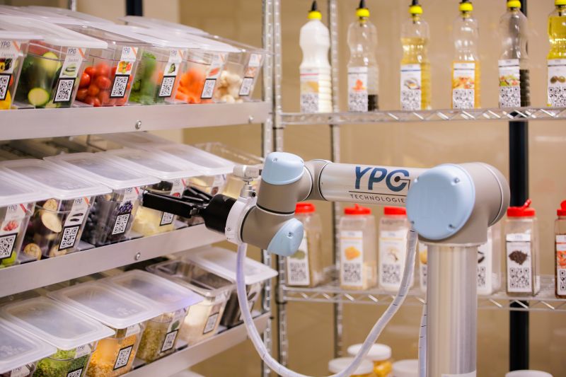 Jasper's robots assemble fresh meals for nearby apartment dwellers • TechCrunch